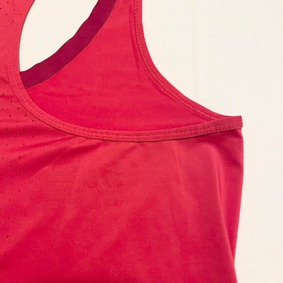 Nike Pro Dri Fit Fitted Tank Top Womans Size Medium Activewear - Picture 13 of 16